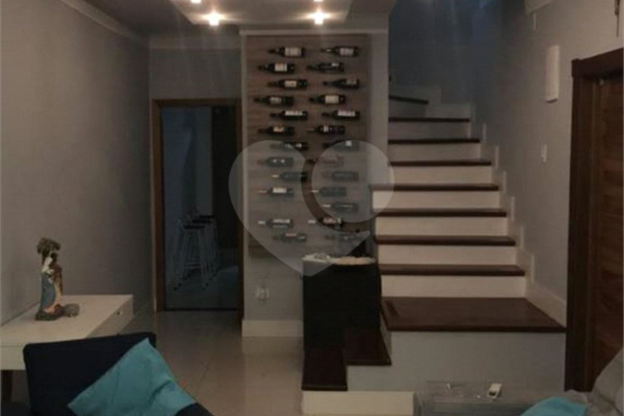 Sobrado à venda com 3 quartos, sendo 2 suítes, em Tremembé, São Paulo, SP