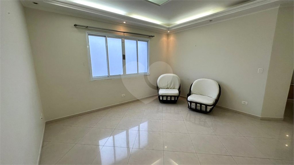 Casa à venda com 4 quartos, sendo 3 suítes, em Vila Galvão, Guarulhos, SP