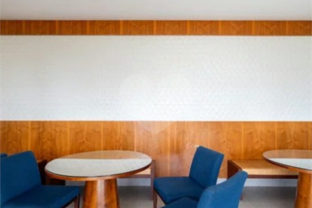 Apartamento à venda com 2 quartos, sendo 1 suíte,  em Quarta Parada, São Paulo, SP