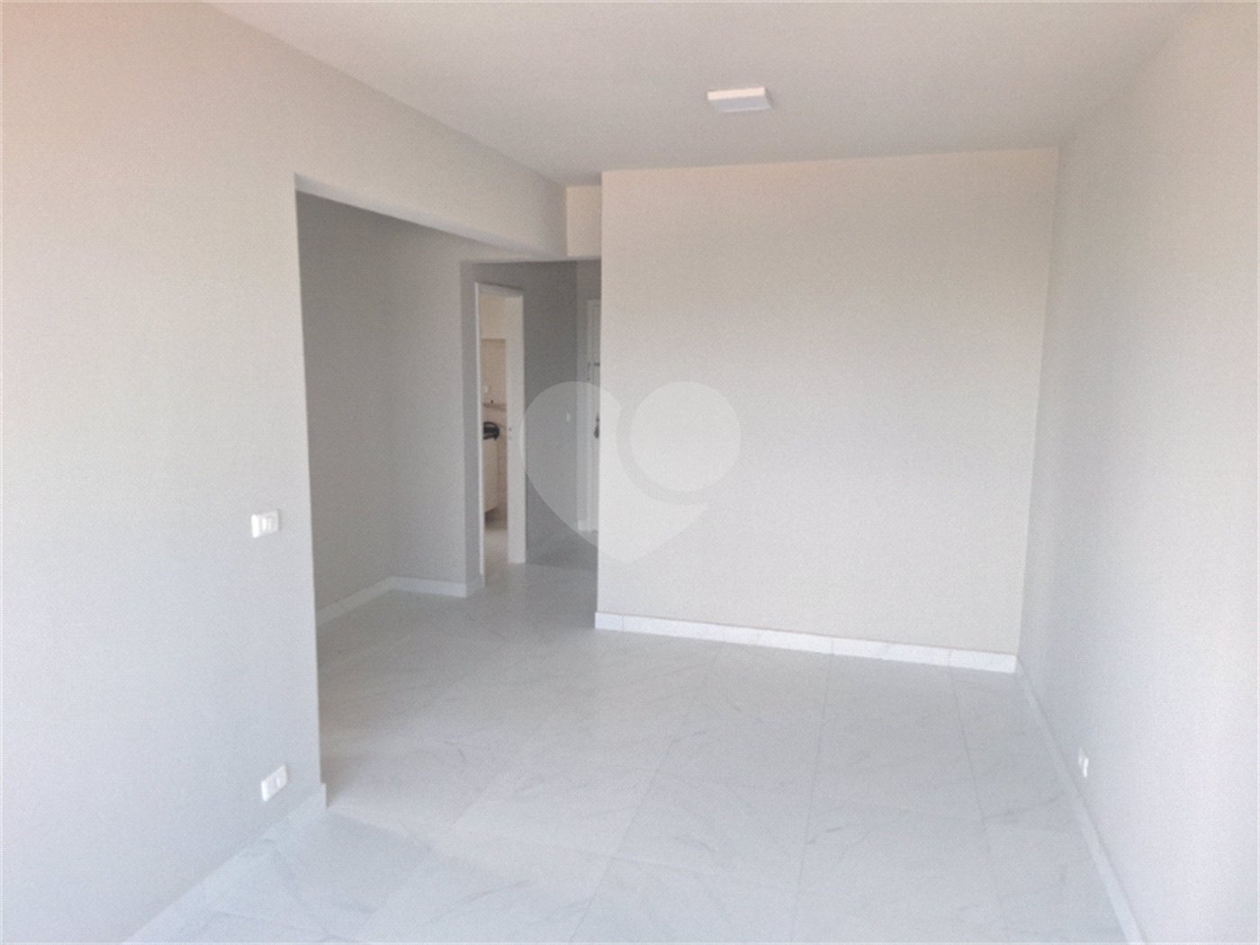 Apartamento à venda com 2 quartos em Jardim Iracema, São Paulo, SP