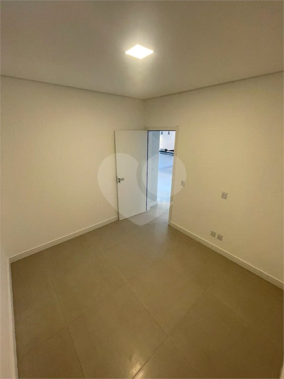 Casa à venda com 3 quartos, sendo 2 suítes,  no condomínio Residencial Jardim, Sorocaba - SP
