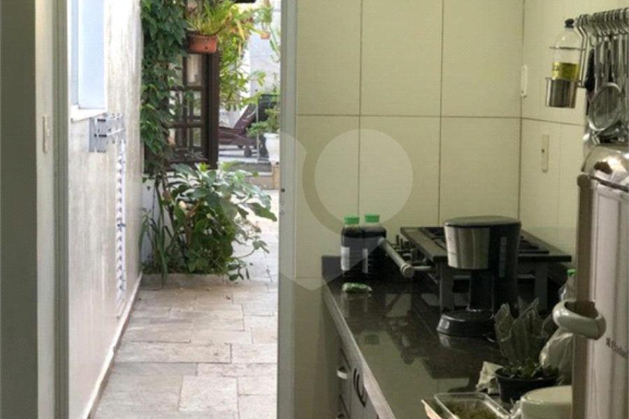Sobrado à venda com 5 quartos, sendo 3 suítes, em Tremembé, São Paulo, SP