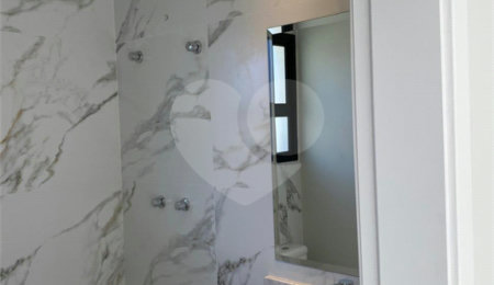 Casa à venda com 3 suítes no condomínio Villaggio Maranello, Vinhedo - SP