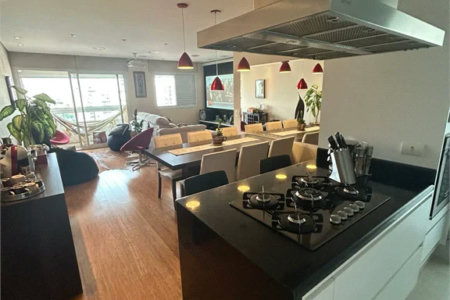 Apartamento à venda com 2 quartos, sendo 1 suíte,  em Vila Romana, São Paulo, SP
