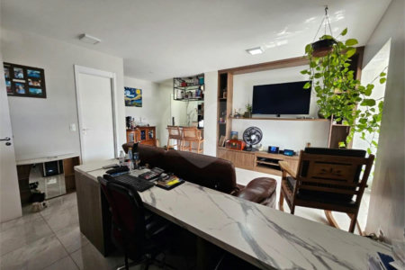 Apartamento à venda com 2 suítes em Vila Anastácio, São Paulo, SP