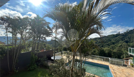 Casa para alugar com 3 suítes no condomínio Alpes da Cantareira, Mairiporã - SP