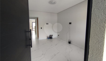 Casa à venda com 3 quartos, sendo 2 suítes,  em Cachoeirinha, Bom Jesus dos Perdões, SP