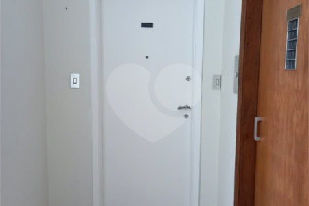 Apartamento à venda com 3 quartos, sendo 1 suíte, em Pinheiros, São Paulo, SP