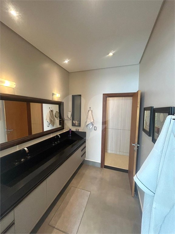 Casa à venda com 3 suítes no condomínio Campo de Toscana, Vinhedo - SP