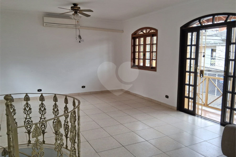 Sobrado à venda com 3 quartos, sendo 1 suíte, em Vila Dom Pedro Ii, São Paulo, SP