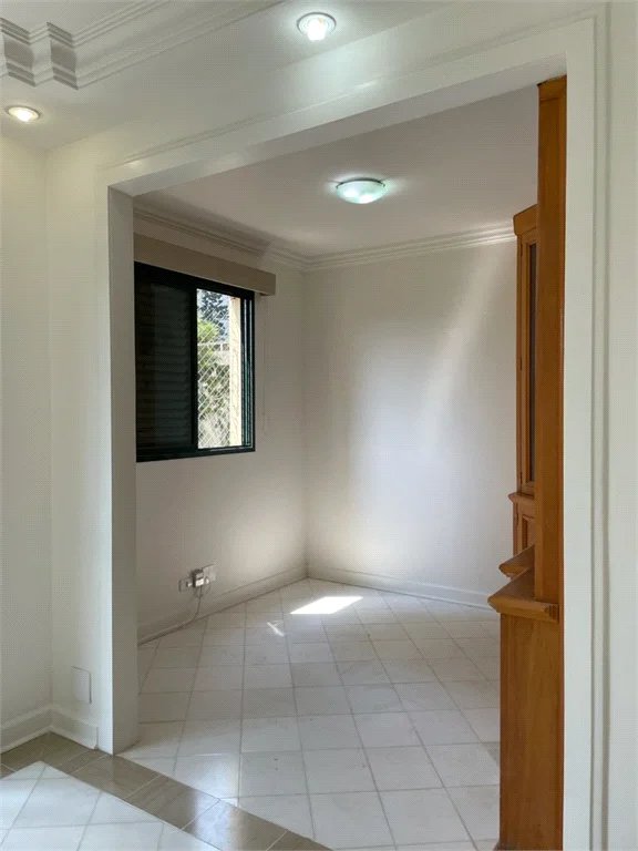 Apartamento à venda com 3 quartos, sendo 1 suíte, em Vila Suzana, São Paulo, SP