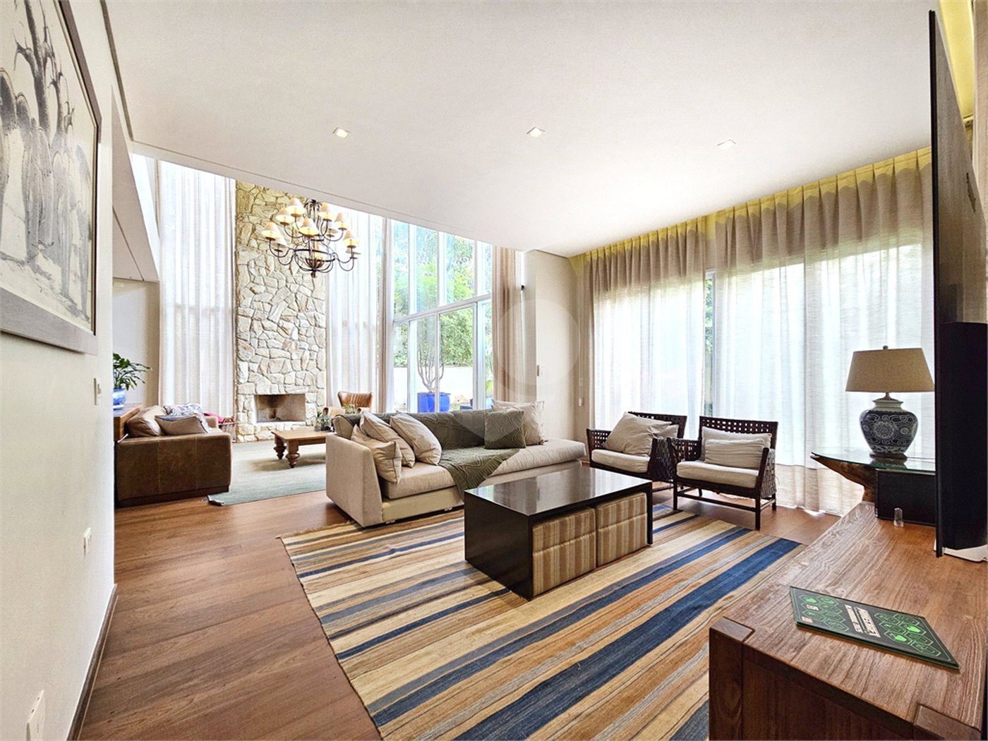Casa à venda com 4 suítes no condomínio Ville Courchevel, São Paulo - SP
