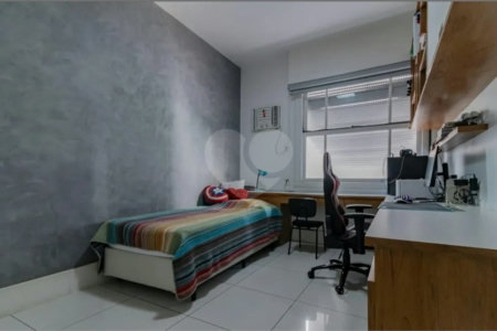 Apartamento à venda com 4 quartos, sendo 1 suíte,  em Copacabana, Rio de Janeiro, RJ