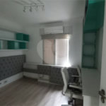 Apartamento à venda com 3 quartos, sendo 1 suíte,  em Vila Andrade, São Paulo, SP