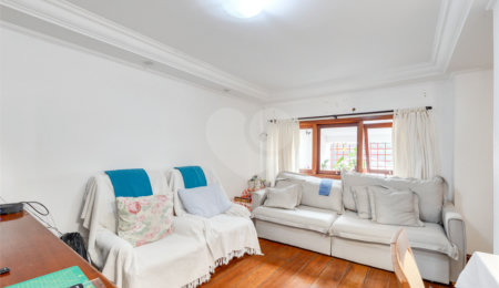 Casa de Vila à venda com 2 quartos, sendo 1 suíte,  em Jardim Hípico, São Paulo, SP
