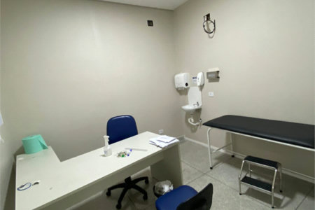 Salão Comercial para alugar em Vila Romanópolis, Ferraz de Vasconcelos, SP