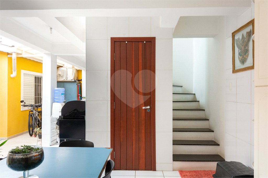 Casa à venda com 4 quartos, sendo 1 suíte, em Santo Amaro, São Paulo, SP