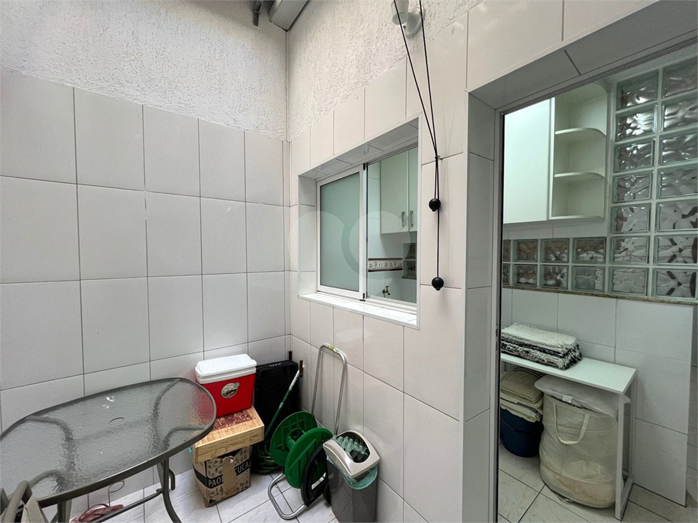 Casa à venda com 3 quartos, sendo 2 suítes,  no condomínio Mirante do Vale, São Paulo - SP
