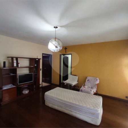 Casa à venda com 4 quartos, sendo 1 suíte, em Vila Galvão, Guarulhos, SP