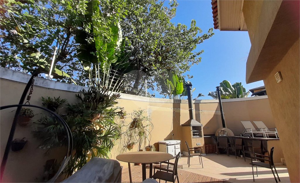 Casa à venda ou para alugar com 4 quartos, sendo 2 suítes, em City América, São Paulo, SP