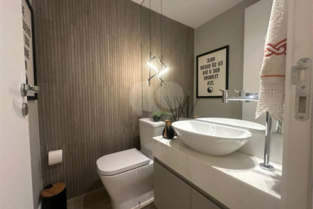 Apartamento à venda com 3 quartos, sendo 2 suítes, em Santo Amaro, São Paulo, SP