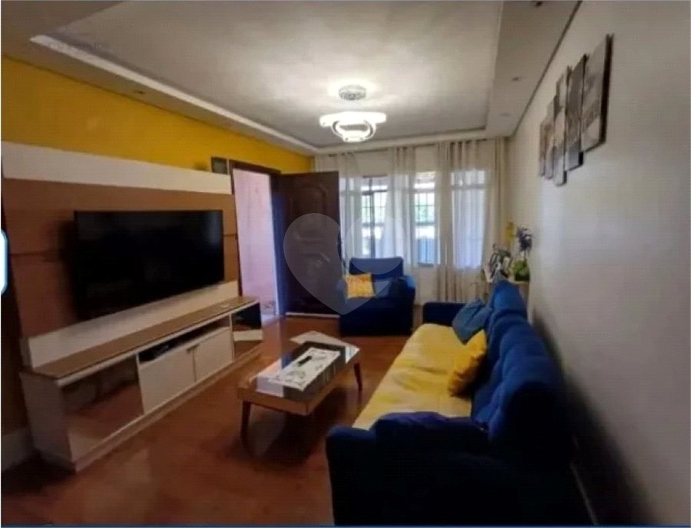 Sobrado à venda com 4 quartos, sendo 1 suíte, em Jaraguá, São Paulo, SP