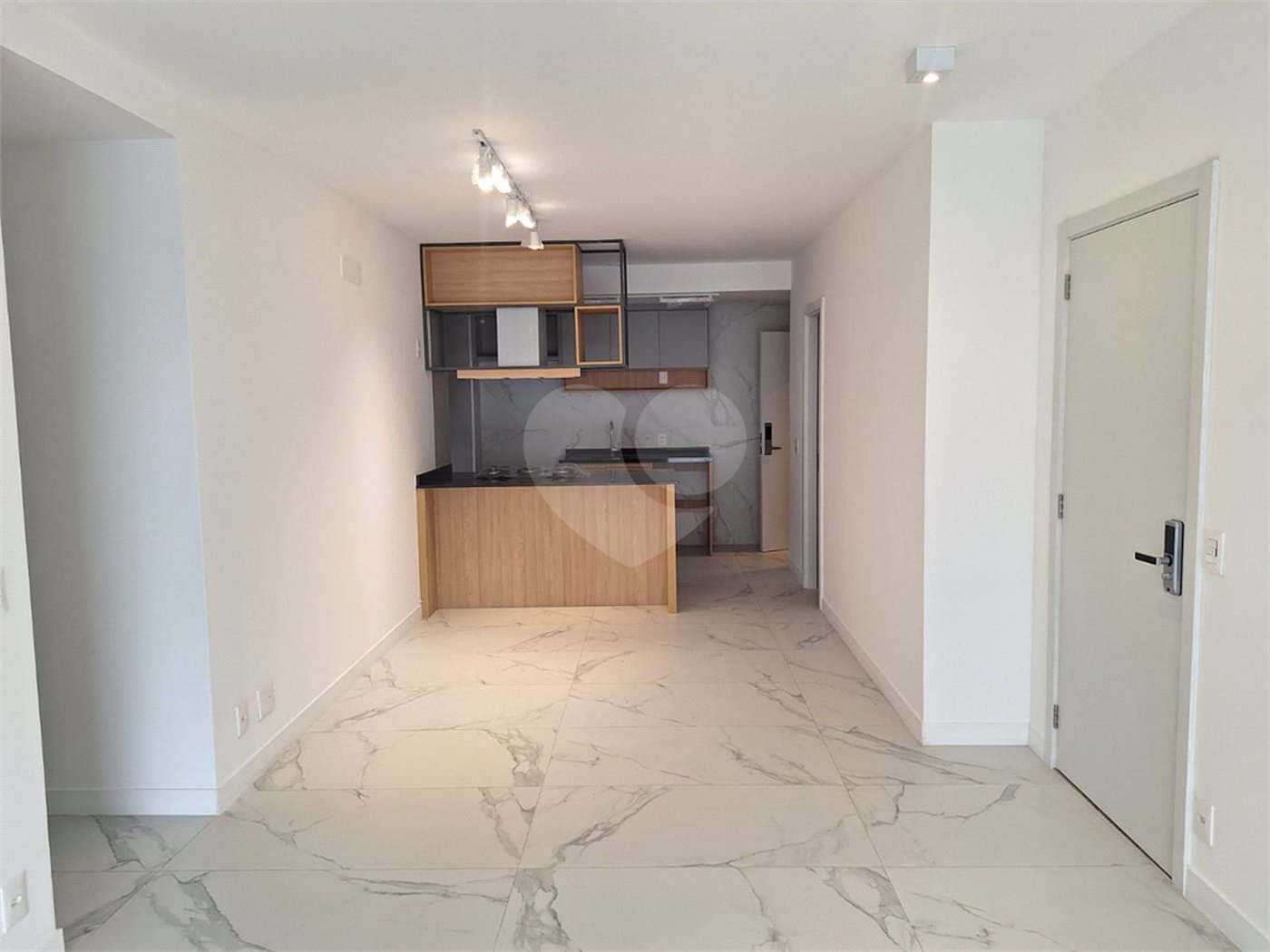 Apartamento à venda com 3 suítes em Sumarezinho, São Paulo, SP