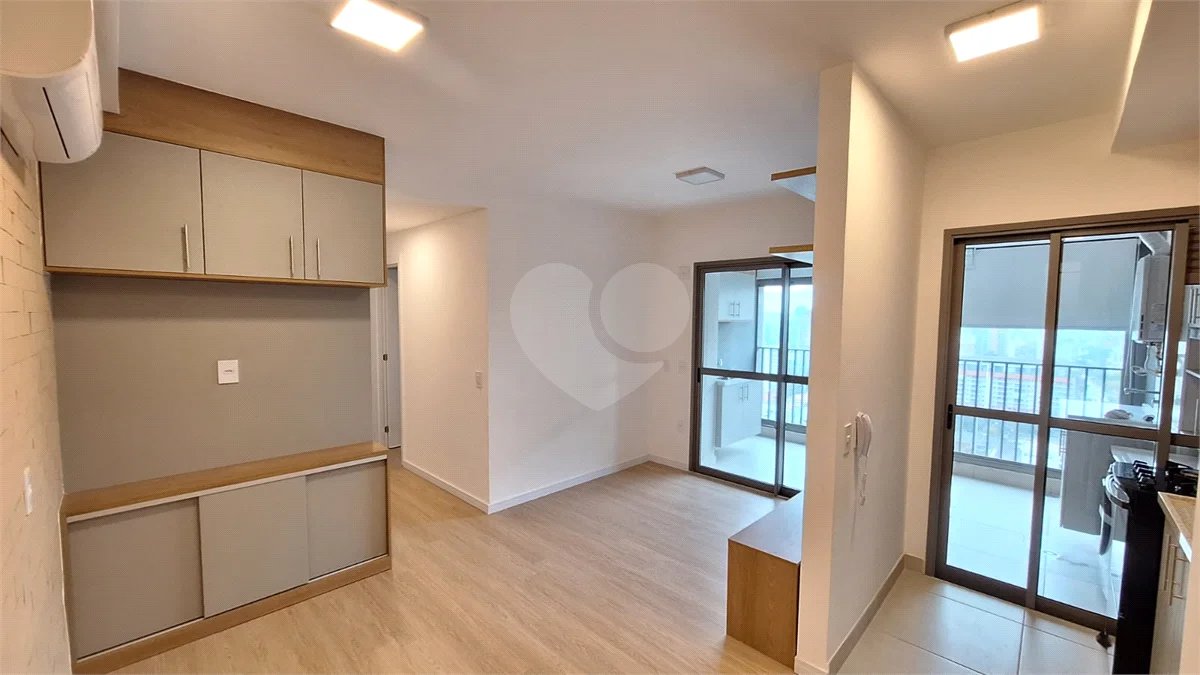 Apartamento para alugar com 2 quartos, sendo 1 suíte, em Chácara Santo Antônio, São Paulo, SP