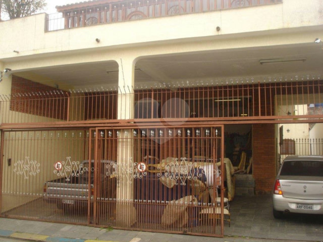 Sobrado à venda com 5 quartos, sendo 2 suítes,  em Jardim Leonor Mendes de Barros, São Paulo, SP