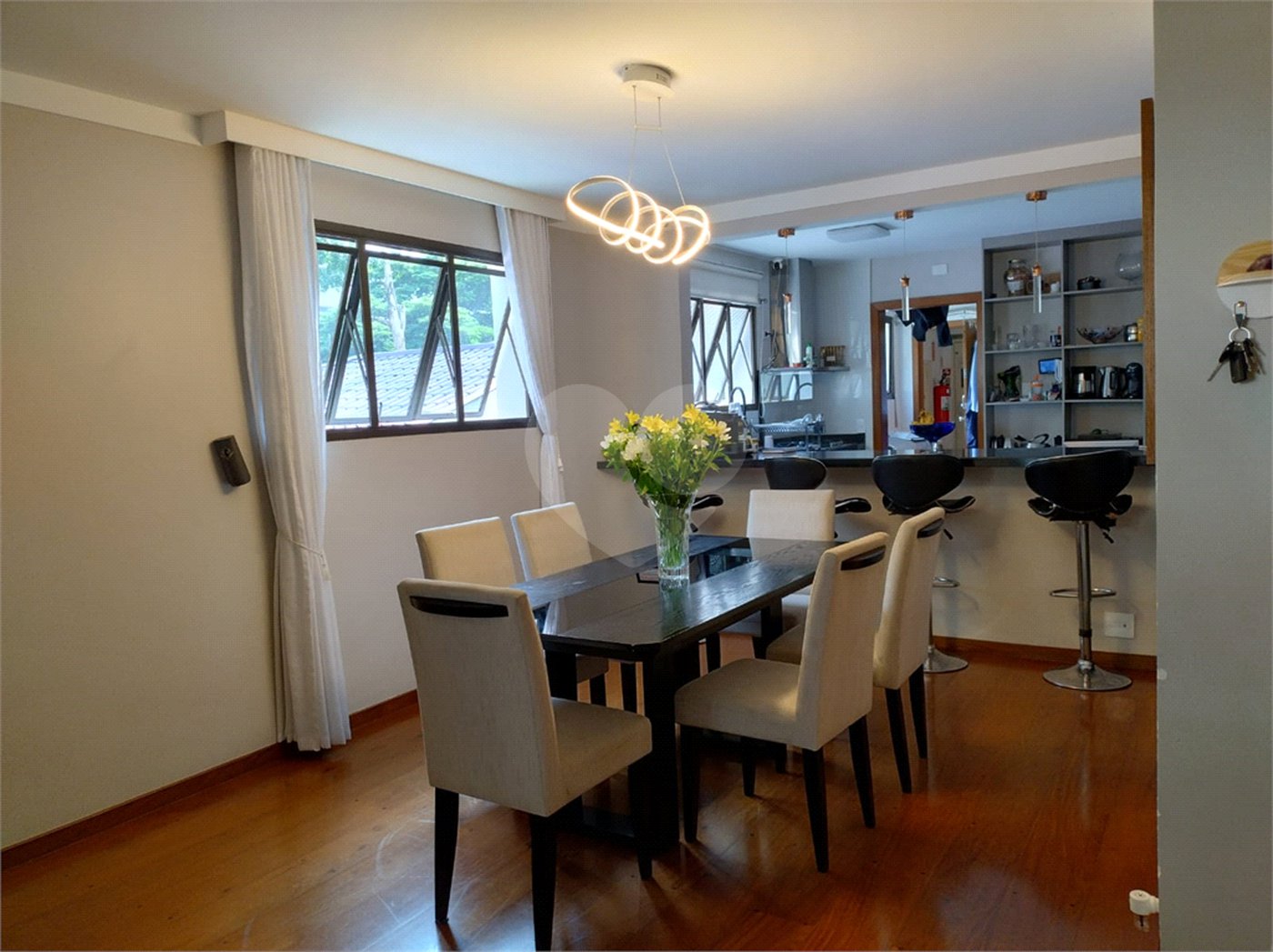 Apartamento à venda com 4 quartos, sendo 1 suíte,  em Brooklin Paulista, São Paulo, SP