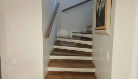 Sobrado à venda com 4 quartos, sendo 2 suítes,  em Brooklin Paulista, São Paulo, SP