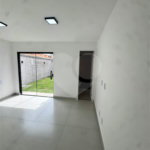 Casa à venda com 2 quartos, sendo 1 suíte, em Pedra de Guaratiba, Rio de Janeiro, RJ