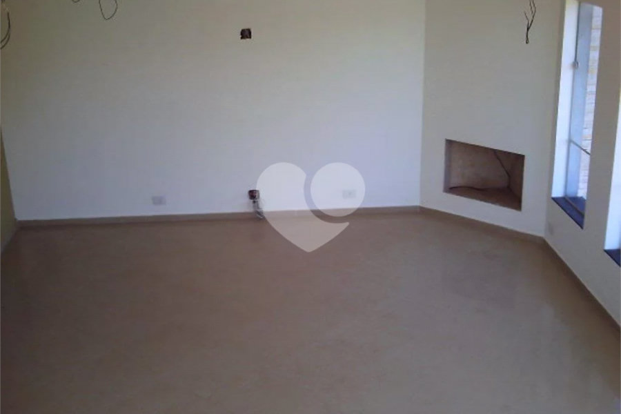 Sobrado à venda com 3 quartos, sendo 1 suíte, em Tremembé, São Paulo, SP