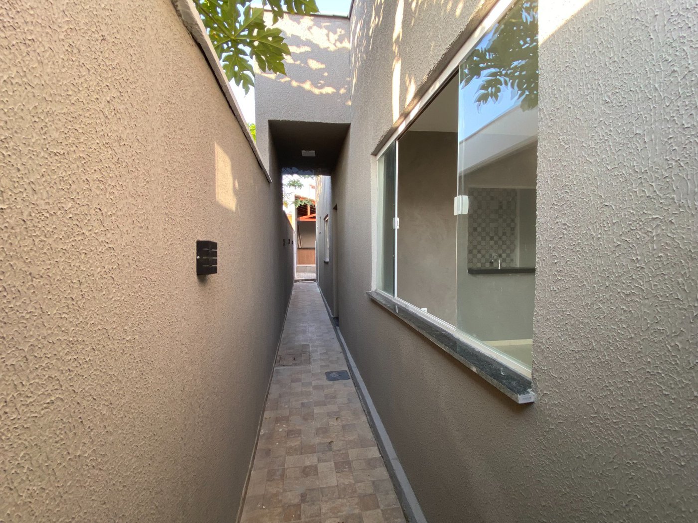 Casa à venda com 3 quartos, sendo 2 suítes, no condomínio PORTO LAGOA, Aquiraz - CE