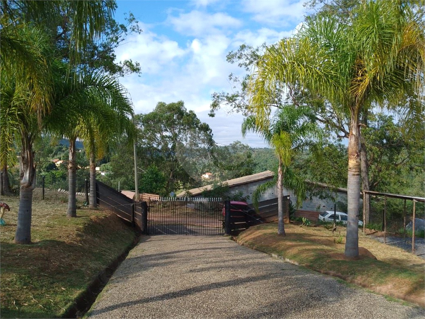 Chácara à venda com 2 quartos em Recanto das Acácias, São Roque, SP