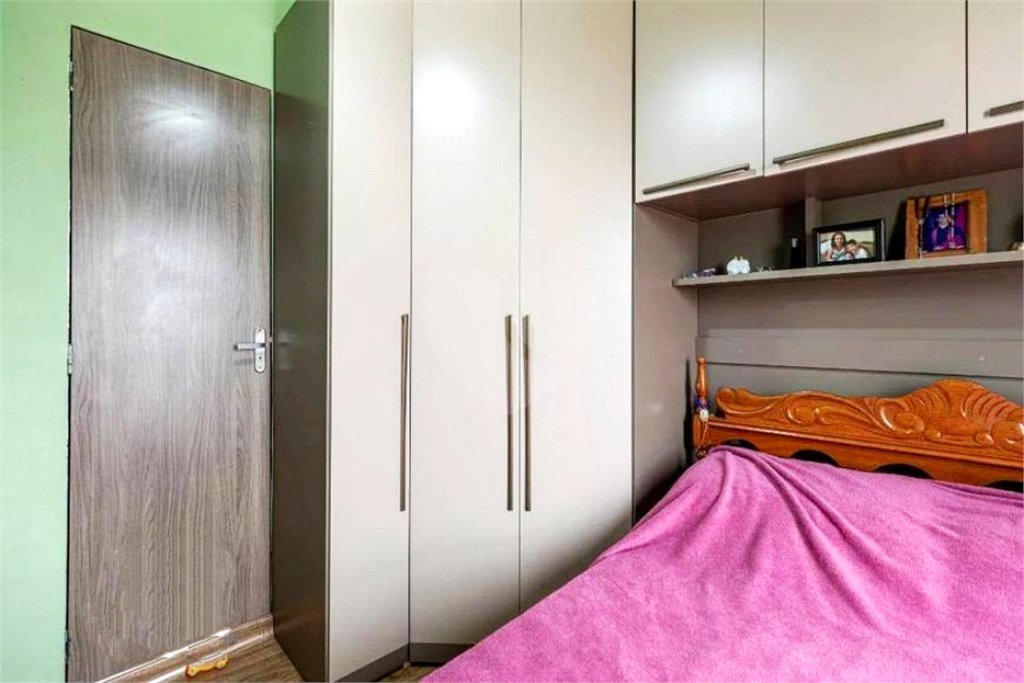Sobrado à venda com 3 quartos, sendo 1 suíte, em Vila Paulicéia, São Paulo, SP