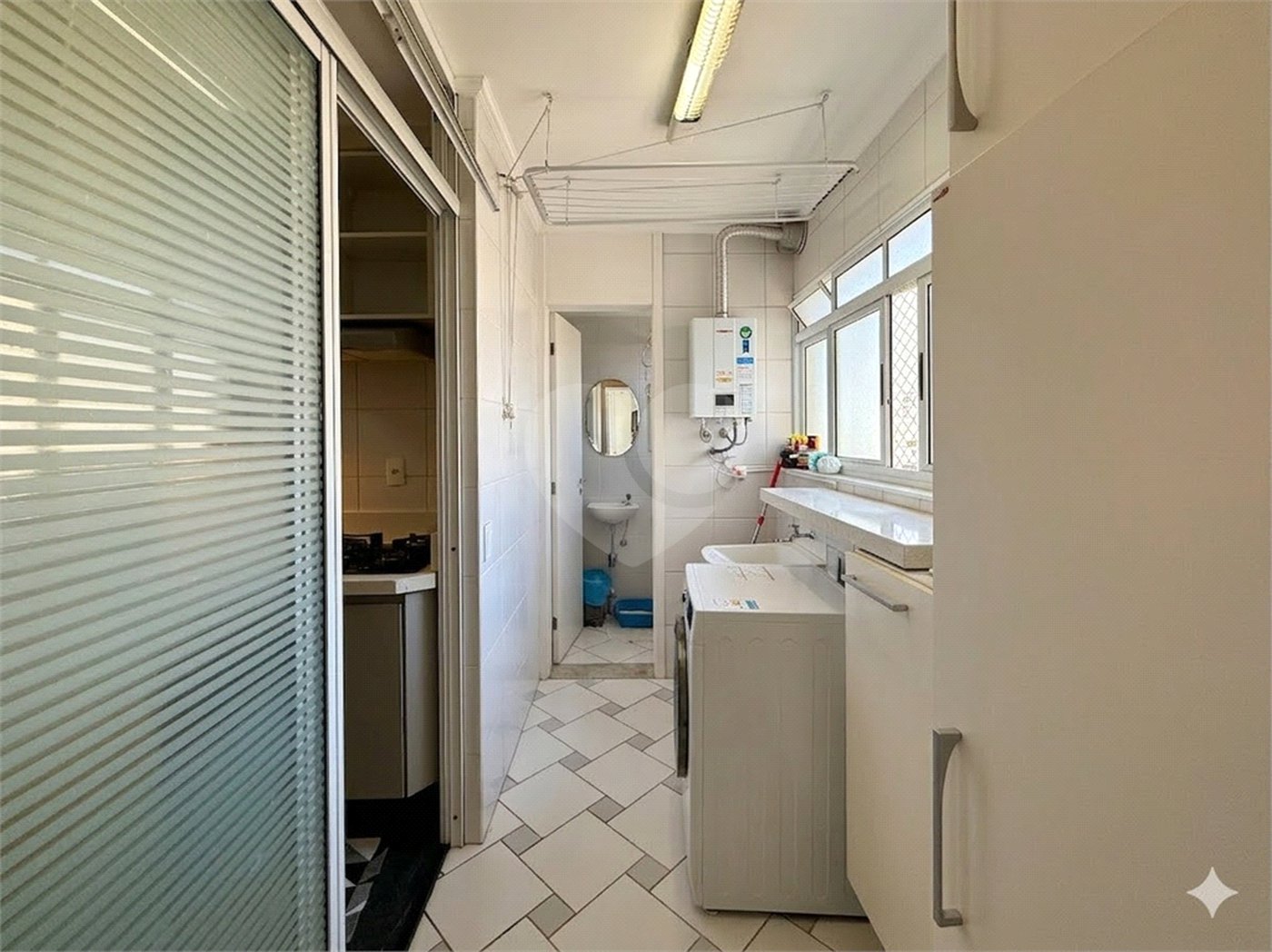 Apartamento à venda com 3 quartos, sendo 1 suíte, em Jardim Marajoara, São Paulo, SP