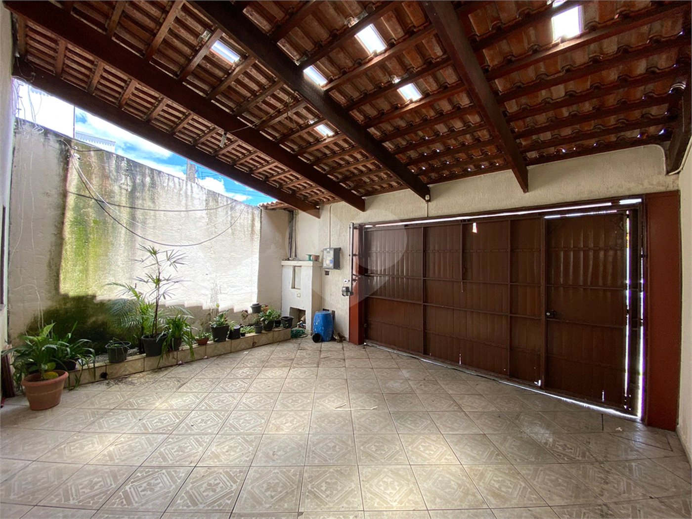 Sobrado à venda com 5 suítes em Jardim dos Ipês, Suzano, SP