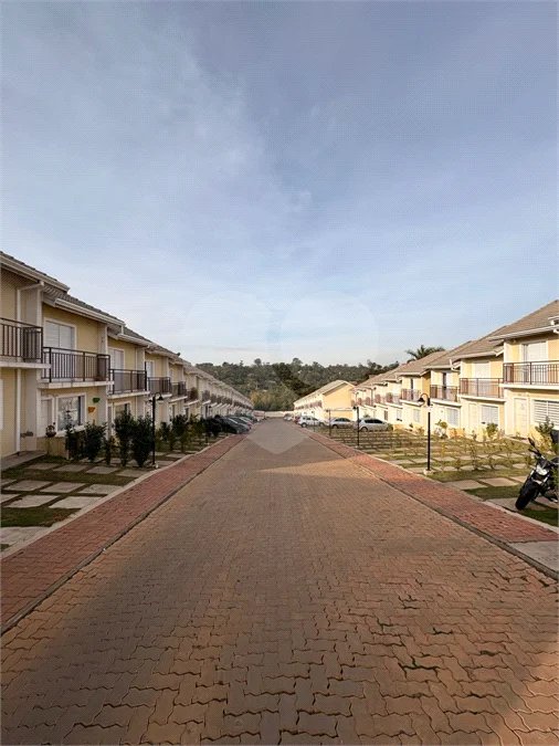 Casa à venda com 2 quartos no condomínio Residencial Ilha de Malta,255, Cotia - SP