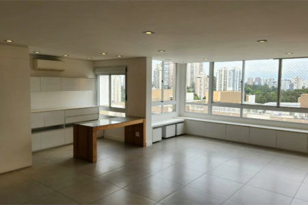 Apartamento à venda com 3 quartos, sendo 2 suítes, em Paraíso do Morumbi, São Paulo, SP