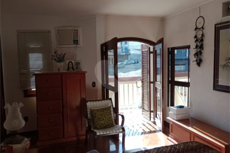 Casa à venda com 4 quartos, sendo 3 suítes,  em Alto Ipiranga, Mogi das Cruzes, SP