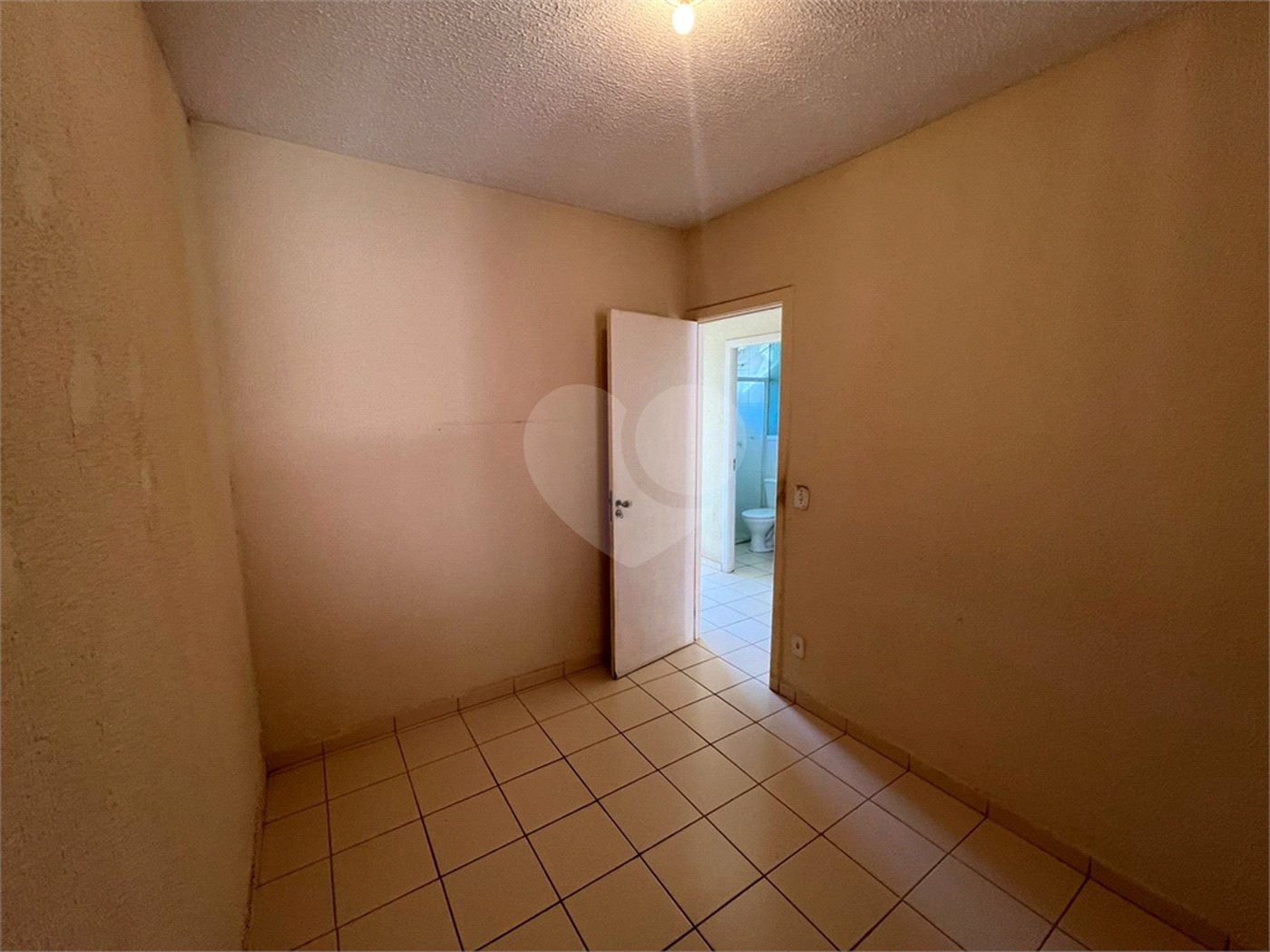 Casa à venda com 2 quartos em Vila Progresso, Itapetininga, SP