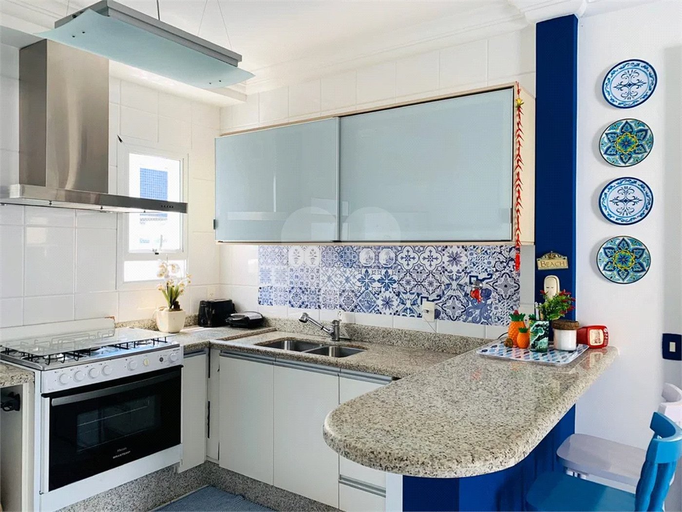 Apartamento à venda com 3 quartos, sendo 2 suítes,  em Riviera de São Lourenço, Bertioga, SP