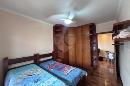 Casa à venda com 4 quartos, sendo 2 suítes,  no condomínio Granja Olga Ii, Sorocaba - SP