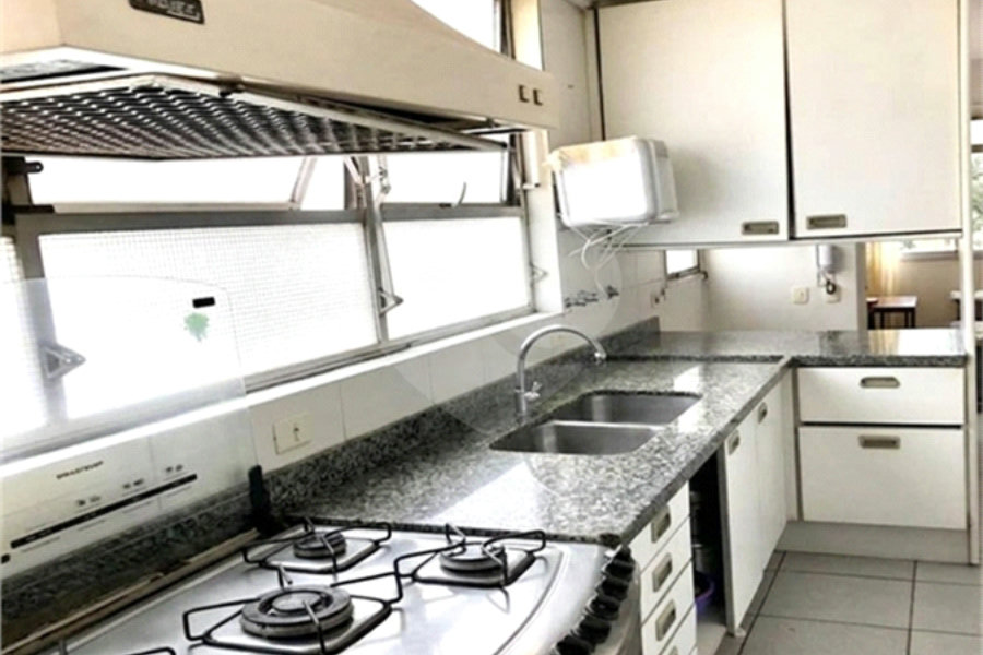 Apartamento para alugar com 3 quartos, sendo 1 suíte,  em Jardim Paulista, São Paulo, SP