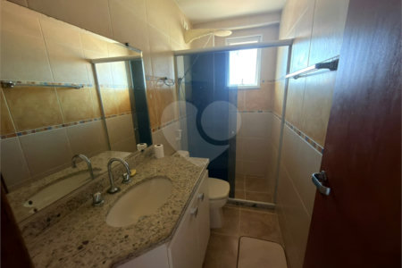 Apartamento à venda com 2 quartos, sendo 1 suíte,  em Vila Nova, Cabo Frio, RJ