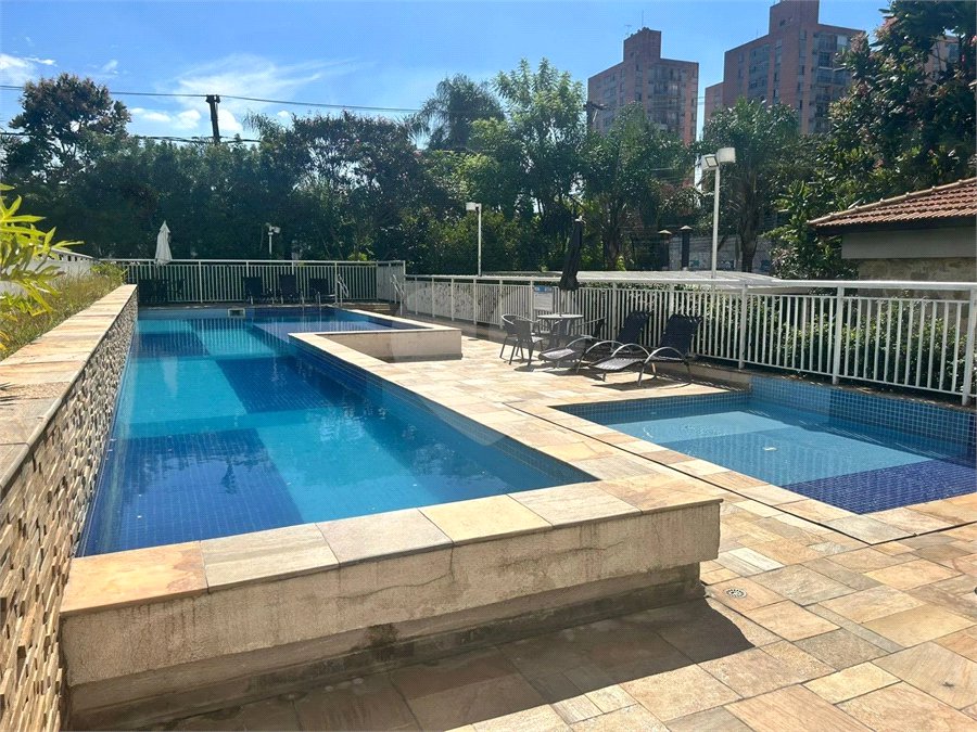 Apartamento à venda com 2 quartos em Taboão, Diadema, SP