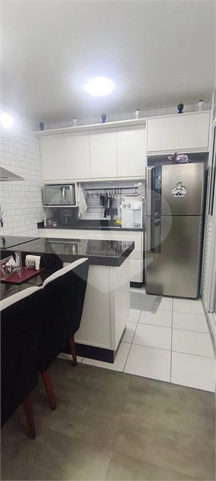 Apartamento à venda com 2 quartos, sendo 1 suíte, em Jardim Flor da Montanha, Guarulhos, SP