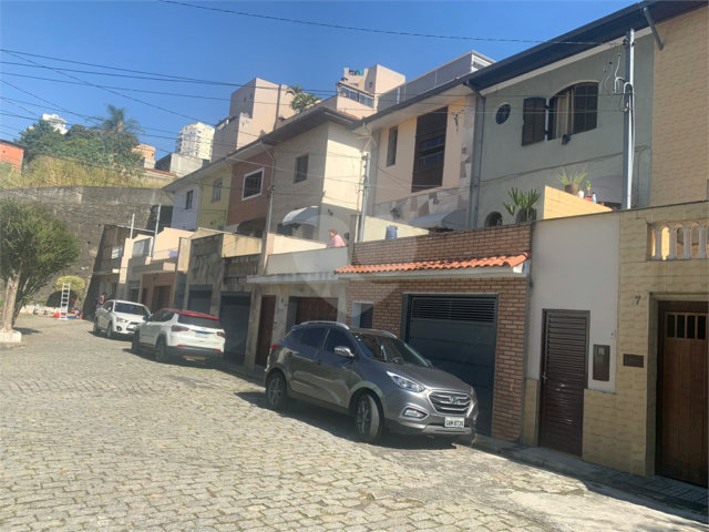 Casa de Vila à venda com 4 quartos, sendo 1 suíte,  em Água Fria, São Paulo, SP