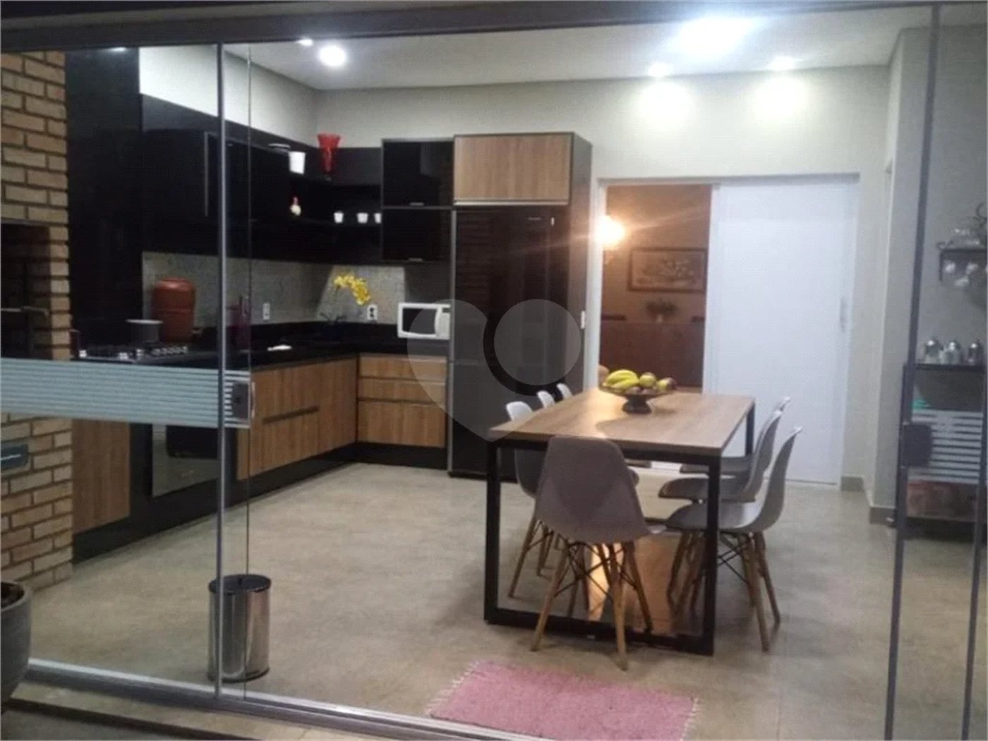 Casa à venda com 3 quartos, sendo 1 suíte, no condomínio Ibiaram 1, Itupeva - SP